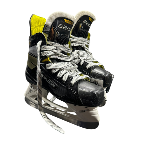 Used Bauer 3S Junior Hockey Skate Junior 02.5 11375-S000379471