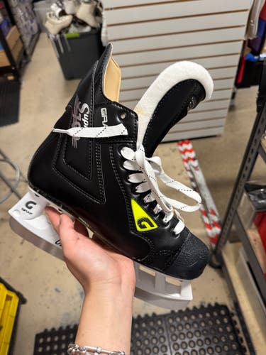 Black/White 2012 Graf Supra 709 Hockey Skates Regular Width 7 (New)