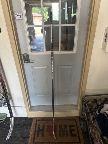 Senior Warrior Alpha DX Right Handed Hockey Stick P92 85 Flex (Used)