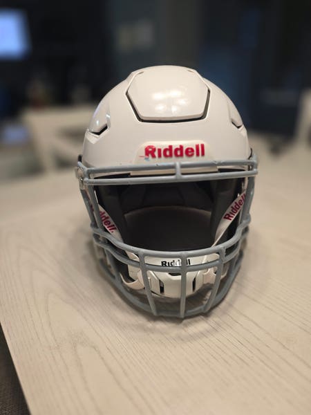 extra large football helmet used Vintage 1960s Marietta White Shell Game X-Large 7  WESTBROOKSPORTSCARDS points quick release makes attaching and detaching facemasks easy Adult Extra Large Riddell SpeedFlex