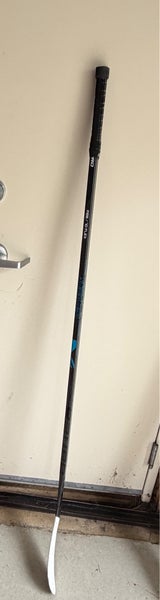 Bauer Nexus E5 Pro Hockey Stick P28 70 Flex Pro Stock (Used)