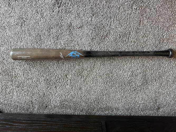2020 Louisville Slugger Genuine Series M110 Maple Bat 30 oz 33" (Used)