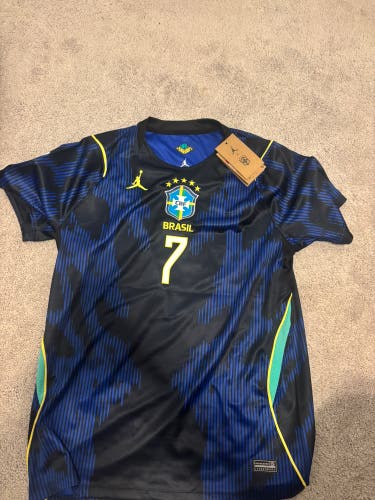 Vini Jr Brazil Jersey Men’s Large