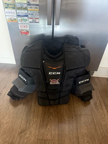 Large/Extra Large CCM Pro Spec Goalie Chest Protector Pro Stock (Used)