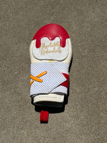 Red Junior Sliding Mitt (Used)