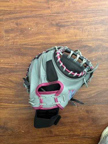 Catcher's RH Wilson A2000 Baseball Glove 33.5" (Used)