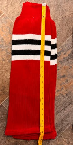 Lot of 5 pairs, Chicago Blackhawks knit hockey socks, red and white