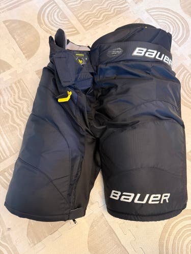 Men's Senior Large Bauer Supreme Mach Hockey Pants (Used)