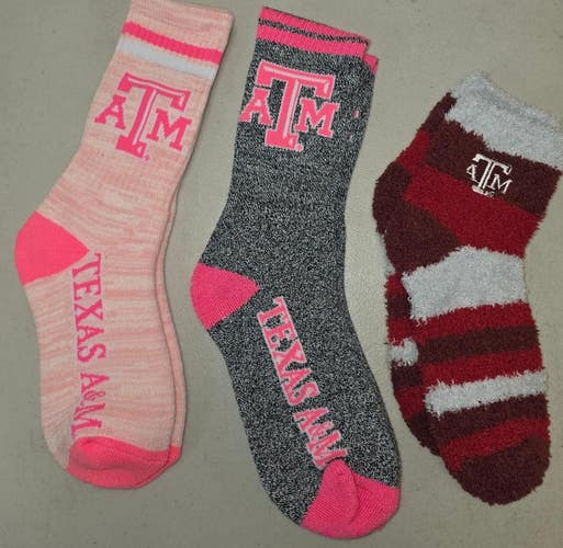 ST10 Mens NCAA TEXAS A&M AGGIES Crew Socks Lot of 3 Pair MEDIUM New