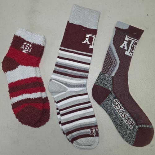 ST11 Mens NCAA TEXAS A&M AGGIES Crew Socks Lot of 3 Pair MEDIUM New