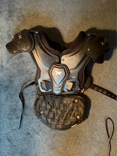 Small Adult Xenith Velocity 2 Shoulder Pads (Used)