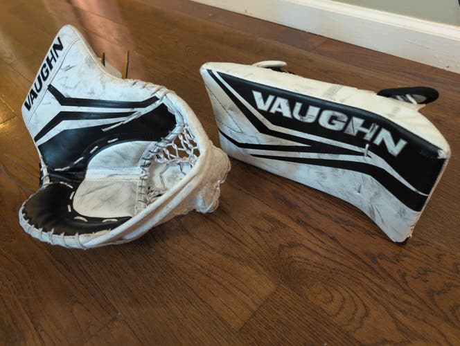 Vaughn Velocity Regular Glove & Vaughn SLR 3 blocker (Used)