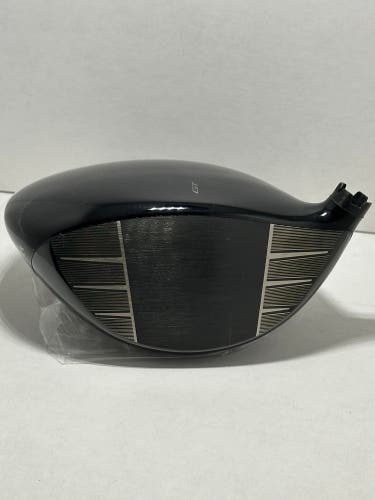 Men's Titleist GT2 10° Loft Right Handed 1 Wood Driver (New)