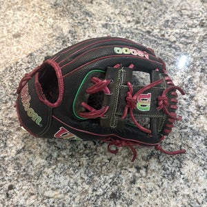 Wilson A2000 RH Infield Baseball Glove 11.75" (Used)