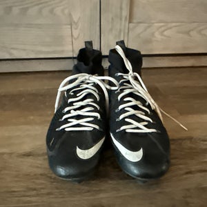Men's Size M 12.0 (W 13.0) Nike Cleats Mid Top Turf Cleats (Used)