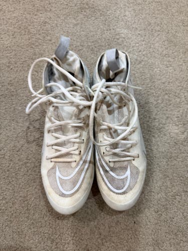 Men's Size M 10.0 (W 11.0) Adult Nike (Used)
