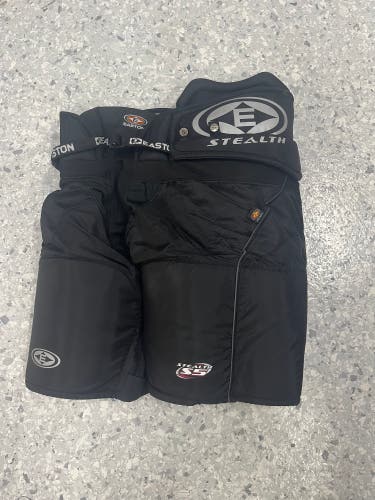 Senior Medium Easton Stealth S5 Hockey Pants (New)