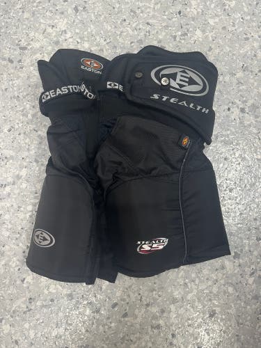 Junior Small Easton Stealth S5 Hockey Pants (New)