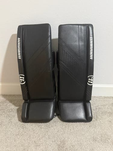 Intermediate 31" Warrior Ritual R/G6 Goalie Leg Pads (Used)