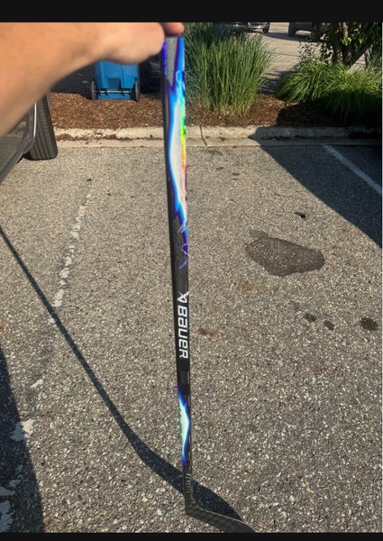 Junior Bauer Vapor Flylite Left Hand Hockey Stick P28 40 Flex (Used)