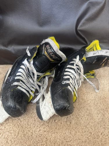 Black/Yellow Bauer Supreme M4 Fit 1 - Hockey Skates Regular Width (used)