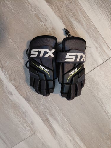 STX Stallion 200 Lacrosse Gloves (Used)
