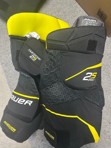 Men's Senior Large Bauer Supreme 2S Pro Hockey Pants (New)