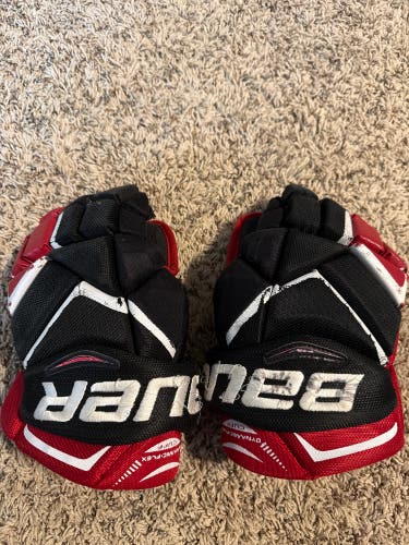 Bauer 11" Vapor X800 Gloves