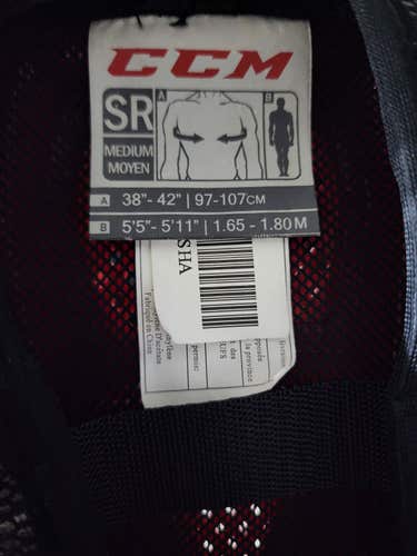 Men's Medium Senior CCM U+ Shoulder Pads (New)