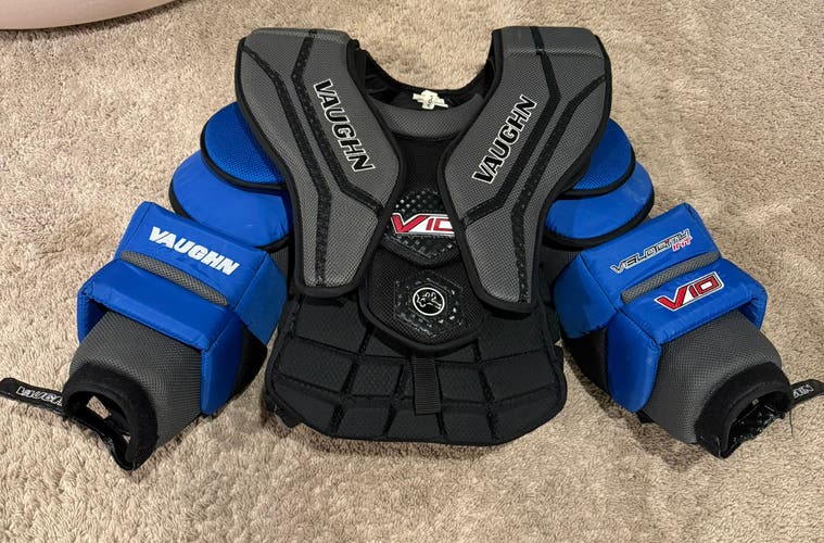 Medium 2024 Vaughn V10 Goalie Chest Protector (Used)