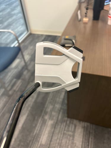 TOUR PROTOTYPE TaylorMade Spider Tour Mallet Right Handed Putter 34" (Used)