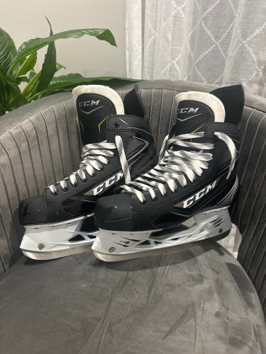 Black 2019 CCM Ribcor 74K Hockey Skates 10.5 (New)