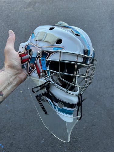 Junior Small 2021 Bauer 930 Goalie Mask (Used)
