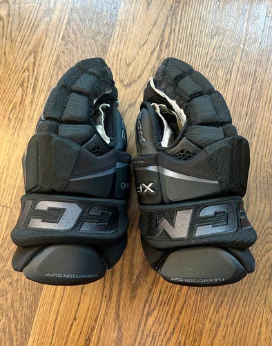 CCM Tacks XF Pro Gloves 15" (Used)