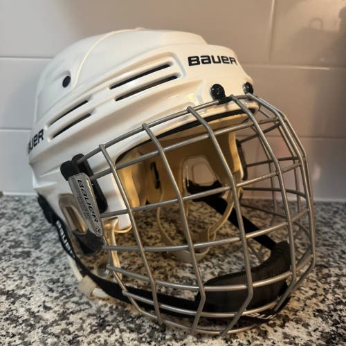 Large Bauer 4500 Helmet (Used)