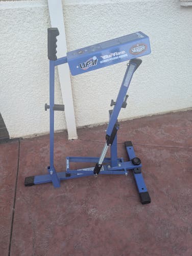 Louisville Slugger Blue Flame Pitching Machine