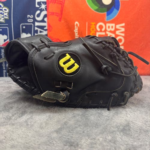 Wilson A2000 DPCM RHT Catcher's Baseball Glove 33" (Used)