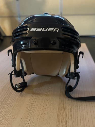Large Bauer 4500 Helmet - Like New