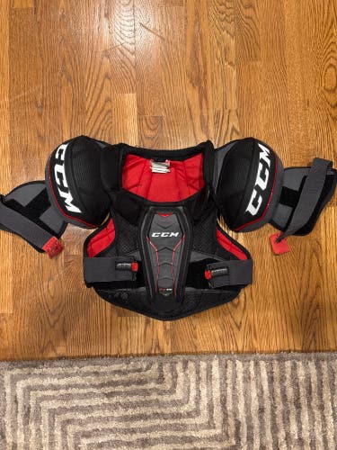 Men's Large Junior CCM JetSpeed FT370 Shoulder Pads (Used)