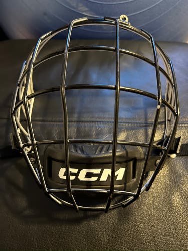 Senior CCM FM580 (Used) - Black & White “Oreo” medium cage