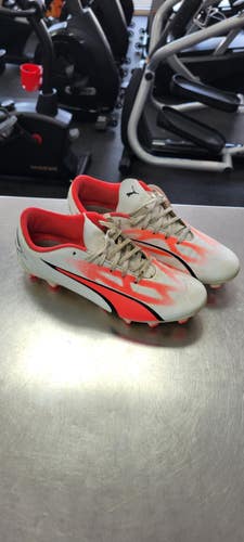 Used Puma Soccer Cleats White Senior 9 11497-S000159352