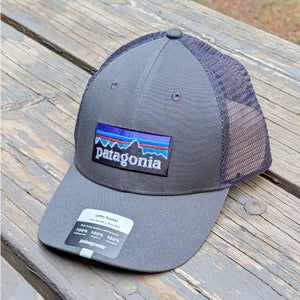 NWT Patagonia P-6 Logo LoPro Trucker Hat Forge Grey Black Snapback Gorpcore Cap