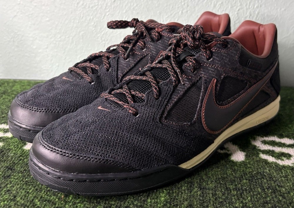 US Men's 12 - Nike Gato “Black Red Sepia” IB6650-001, Rare