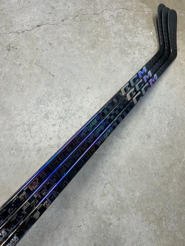 3 PACK 90 Flex P29 Senior CCM RibCor Trigger 9 Pro Left Hand Hockey Stick Pro Stock (New)