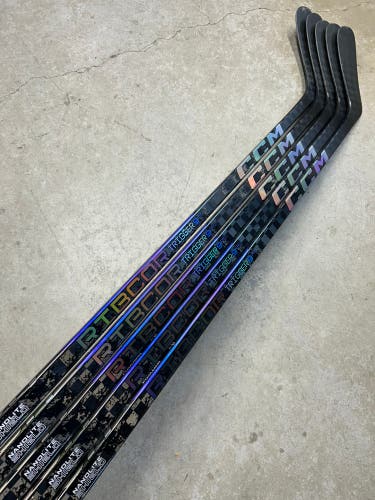 5 PACK 90 Flex P29 Senior CCM RibCor Trigger 9 Pro Left Hand Hockey Stick Pro Stock (New)
