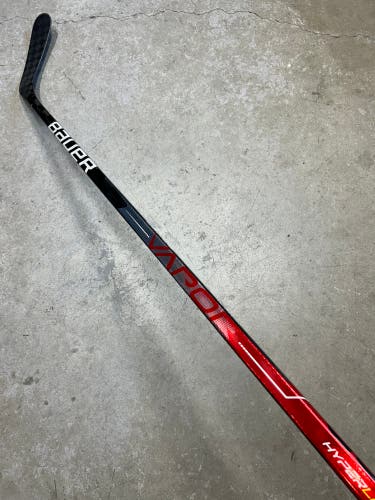 87 Flex P92 Senior Bauer Vapor Hyperlite Right Hand Hockey Stick (New) Pro Stock