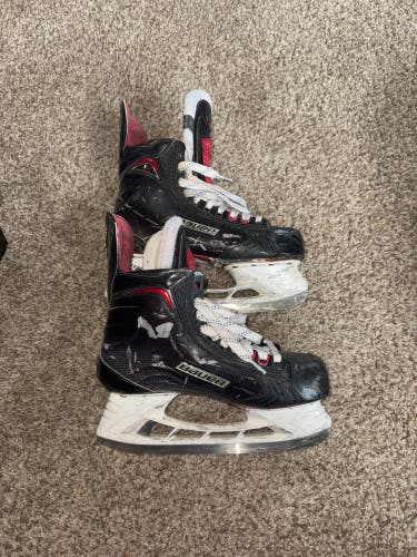 2017 Bauer Vapor 1X Hockey Skates Regular Width 8 (Used)