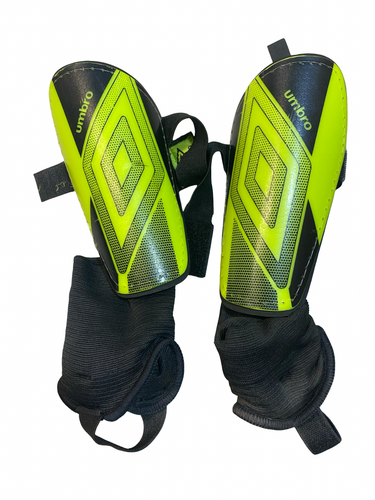 Used Umbro Soccer Shin Guards Adult Yellow SM 11706-S000380990