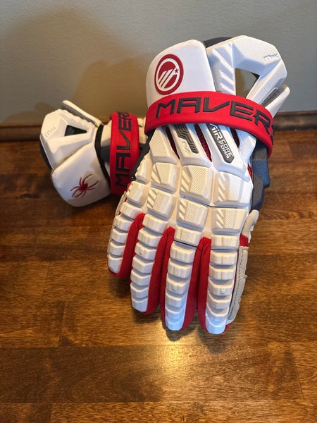 Richmond Maverik Max Lacrosse Gloves (New)