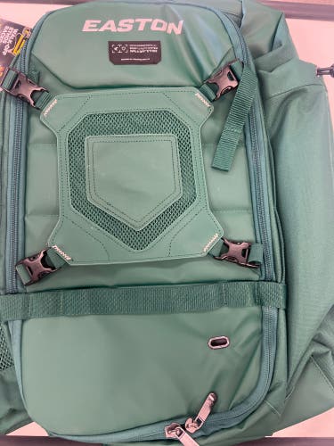 Green Adult Unisex Large/Extra Large Easton Backpack (New)